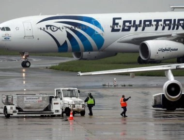 Μέσα από το πιλοτήριο ξέσπασε η φωτιά στην τραγωδία της EgyptAir το 2016